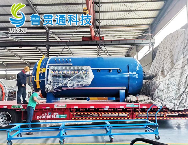 热压罐发货现场